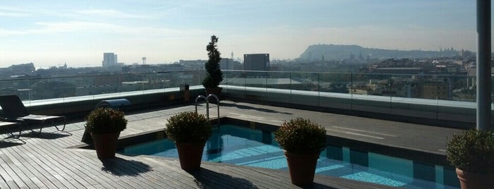 Hotel Silken Diagonal Pool is one of Barcelona Rooftop.