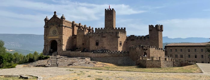 Castillo de Javier is one of Pamplona.