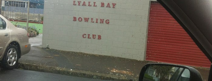 Lyall Bay Bowling Club is one of Tempat yang Disukai Trevor.