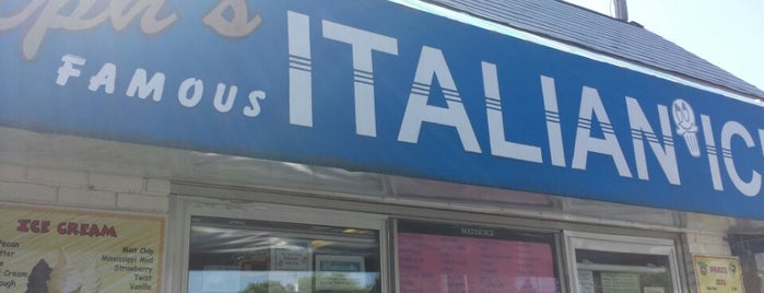Ralph's Famous Italian Ices is one of Gespeicherte Orte von John.
