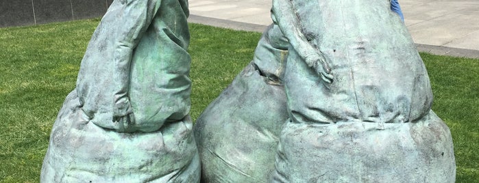 Hirshhorn Museum and Sculpture Garden is one of Washington D.C..