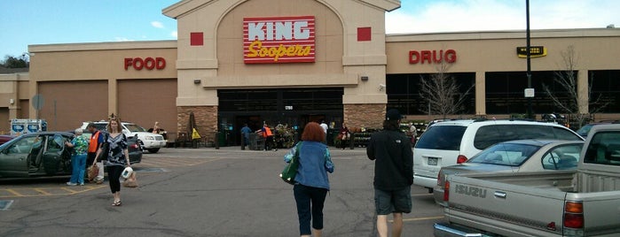 King Soopers is one of Locais curtidos por Jim.