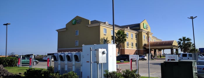 Holiday Inn Express & Suites Kingsville is one of Rest & Relaxation.