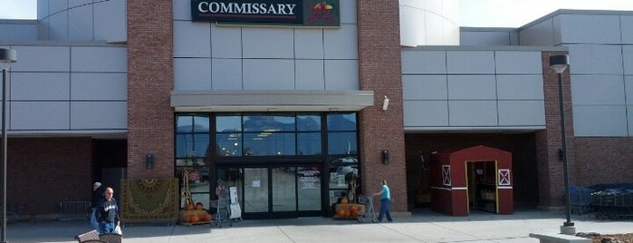 Peterson AFB Commissary is one of Lugares favoritos de Michael.