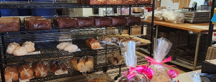 Breadsmith Bakery is one of Queen of Hearts.