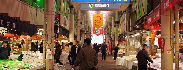 Omicho Market is one of Tempat yang Disukai Nobuyuki.