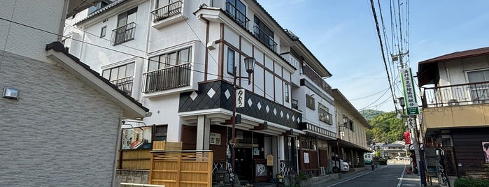 ホテル吉野 is one of 日帰り温泉・立ち寄り湯.