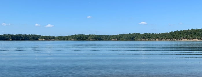 Lake Ouachita is one of Arkansas.