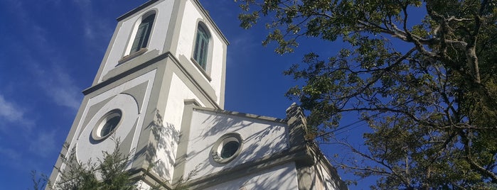 Paróquia Santíssima Trindade is one of Lugares favoritos.