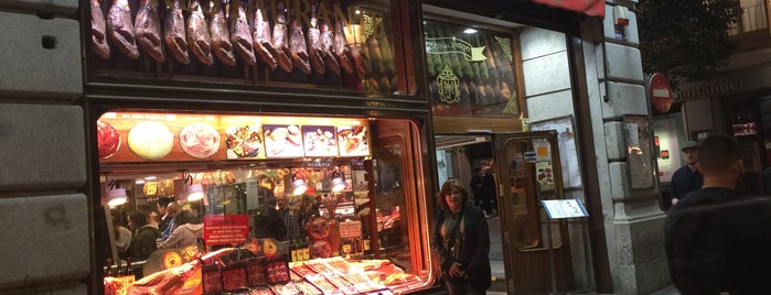 Museo del Jamón is one of Julioさんのお気に入りスポット.