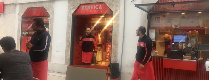 Benfica Official Store Chiado is one of สถานที่ที่ Nathália ถูกใจ.