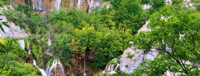 Plitvice Lakes National Park is one of Zadar.