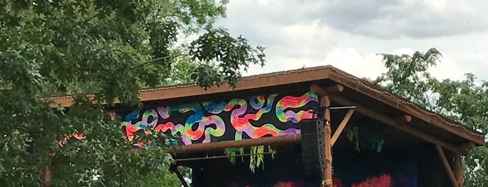 Eaux Claires Festival Grounds at Foster Farm is one of Megan 🐶'ın Beğendiği Mekanlar.