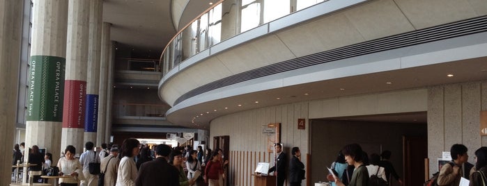 新国立劇場 is one of コンサートホール.