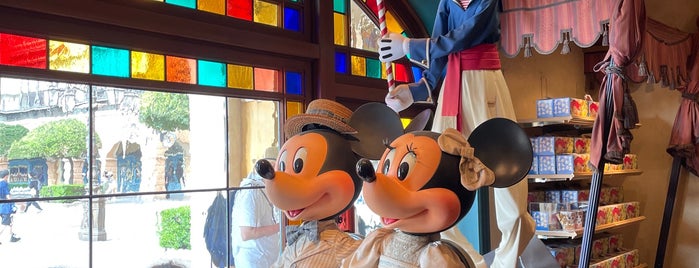 マーチャント・オブ・ヴェニス・コンフェクション is one of Tokyo Disney Resort♡.