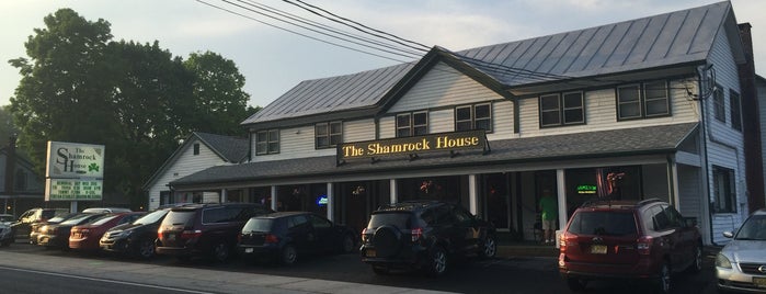 Shamrock House is one of Lieux qui ont plu à John.