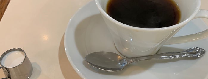 COFFEE SHOP LAYLA is one of 純喫茶 東京第2ターミナル.