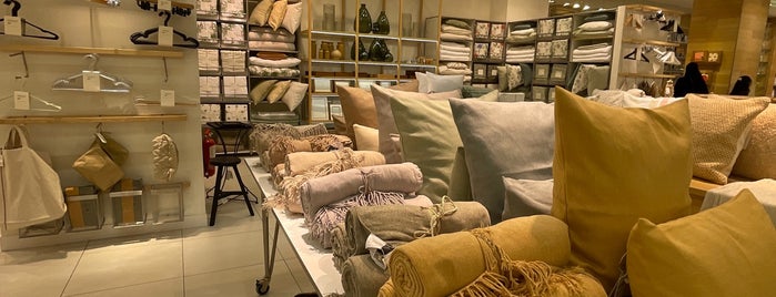 ZARA HOME is one of LAT’s Liked Places.