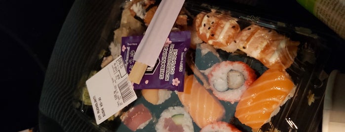 Osaka Sushi is one of Artemさんのお気に入りスポット.