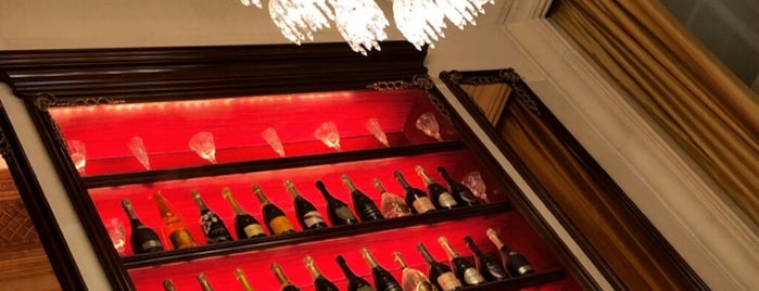 Champagne Bar Plaza Hotel is one of Jianaさんの保存済みスポット.