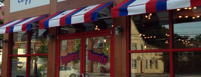 gay friendly restaurants in philadelphia Gay couple compared to straight couple