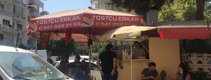 Tostçu Erkan is one of Tempat yang Disimpan Emre.