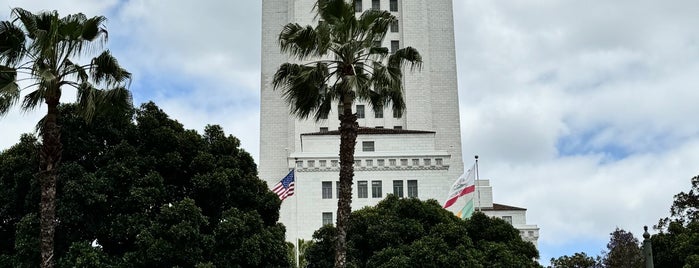 Los Angeles City Hall is one of LA Daytrip: Downtown LA.