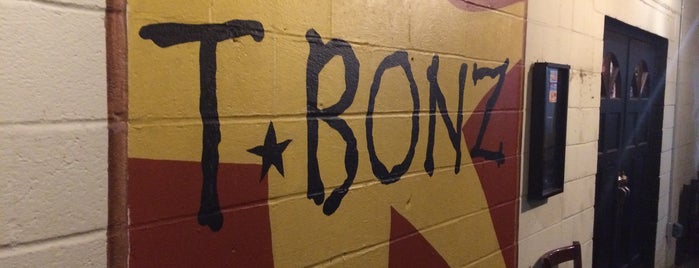 T Bonz Grille & Pub is one of Local Redskins Rally Bars.