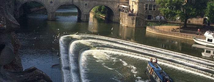 Pulteney Bridge is one of Favourite Great Outdoors.