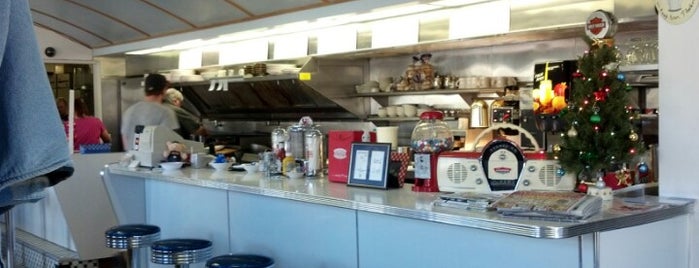 Route 62 Old Time Diner is one of Outside LA.