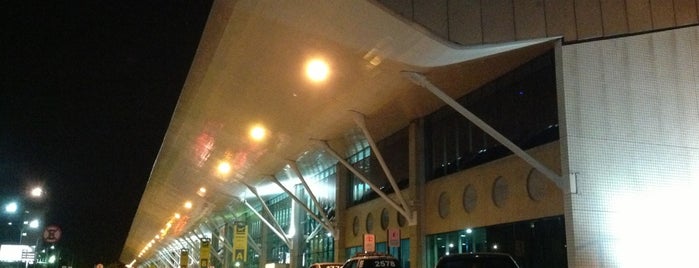 Aeroporto Internacional de Belém (BEL) is one of Rodrigo'nun Beğendiği Mekanlar.