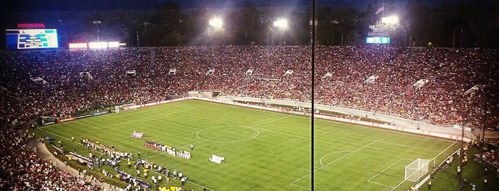 Rose Bowl Stadium is one of Games Venues.