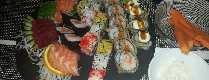 Sushi Fashion is one of Cascais & area.