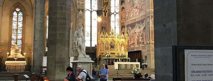 Santa Croce Bazilikası is one of Mark'ın Beğendiği Mekanlar.