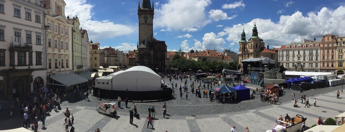 Staroměstské náměstí | Old Town Square is one of สถานที่ที่ Mark ถูกใจ.