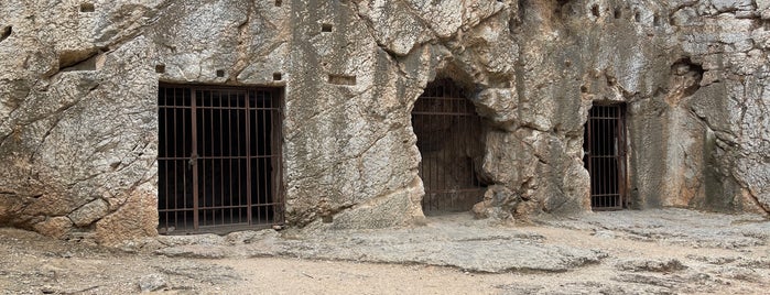 Prison of Socrates is one of Lugares favoritos de Carl.