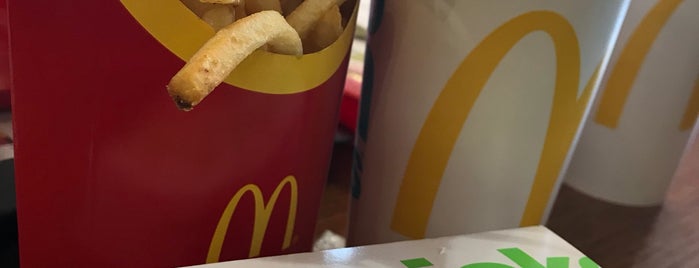 McDonald's is one of N.: сохраненные места.