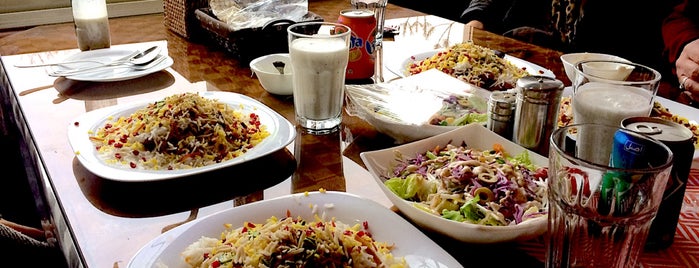 Eghbali Restaurant | رستوران اقبالی is one of สถานที่ที่บันทึกไว้ของ Atefe Alimohammad.