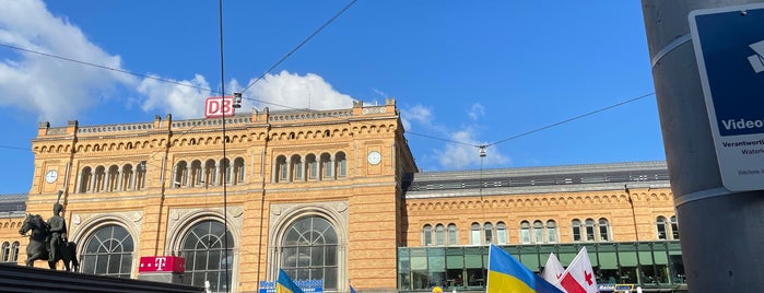 Ernst-August-Platz is one of Guide to Hannover's best spots.