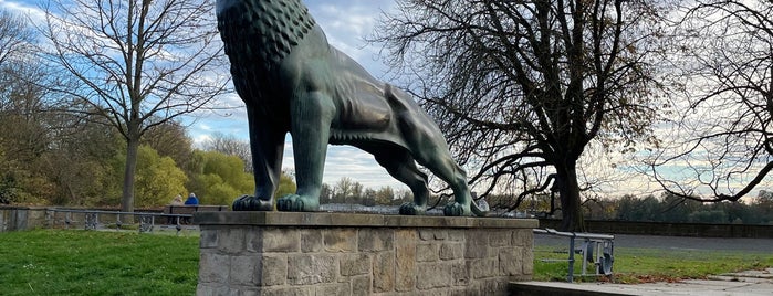 Löwenbastion is one of Hannover.