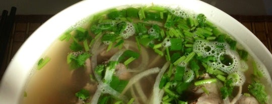 Toa Vietnamese Cuisine is one of Locais curtidos por Natz.