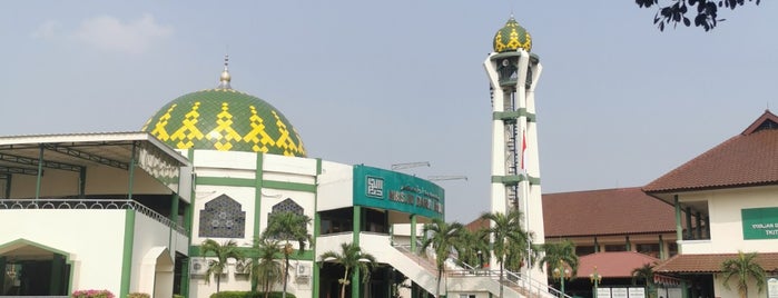 Mesjid Darul Hikam is one of Masjid I've Visited.