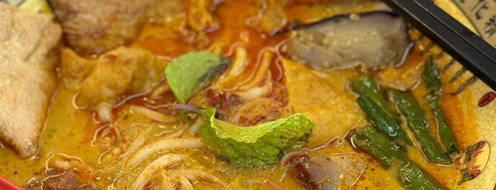 火上咖喱面 小树林咖啡馆 Little Jungle Valcano Curry Mee is one of Yanzer' Goodfood List.