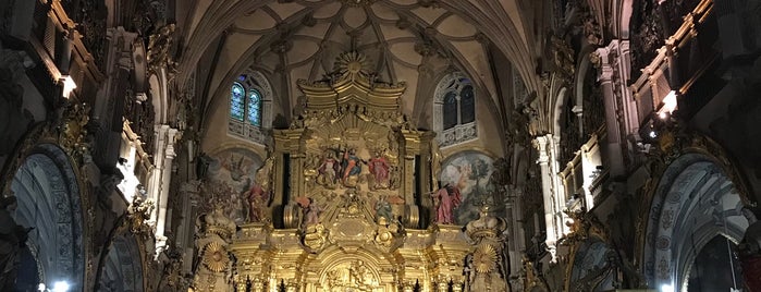 Iglesia Real Seminario de San Carlos is one of Edificios religiosos de Zaragoza.