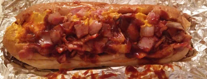 Johnie Hot Dog is one of Lugares favoritos de Apostolos.