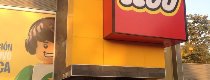 LEGO Store is one of LEGO Stores de Chile.