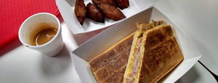 Cuban Bakery is one of Posti che sono piaciuti a Dawn.