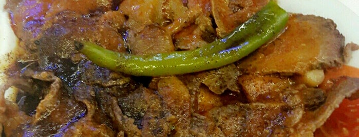 Bereket Döner is one of Kağıthane'de Öğle Yemekleri.