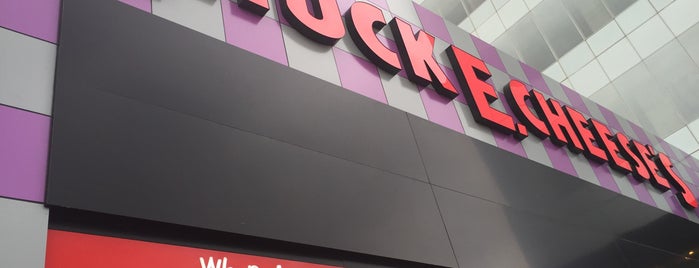 Chuck E. Cheese's is one of Puebla.