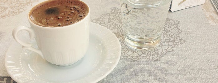 Çınaraltı Cafe Poyrazköy is one of İstanbul kahvaltı.